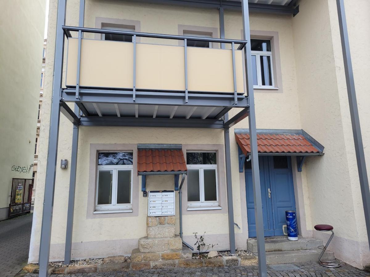 Ferienwohnung Oder Studio Dresden-Neustadt Inkl Parkplatz Mit Balkon Oder Terrasse Zewnętrze zdjęcie