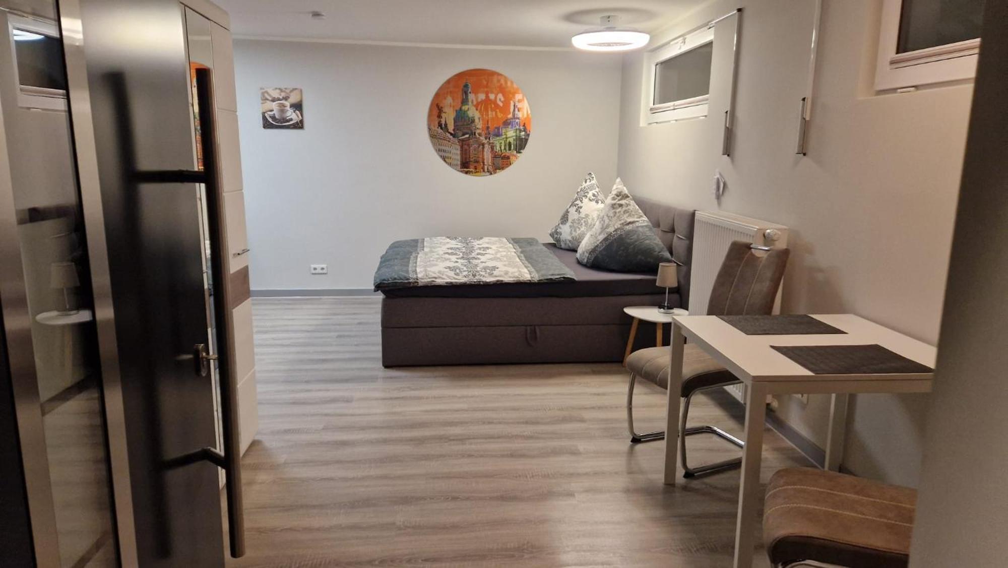Ferienwohnung Oder Studio Dresden-Neustadt Inkl Parkplatz Mit Balkon Oder Terrasse Pokój zdjęcie